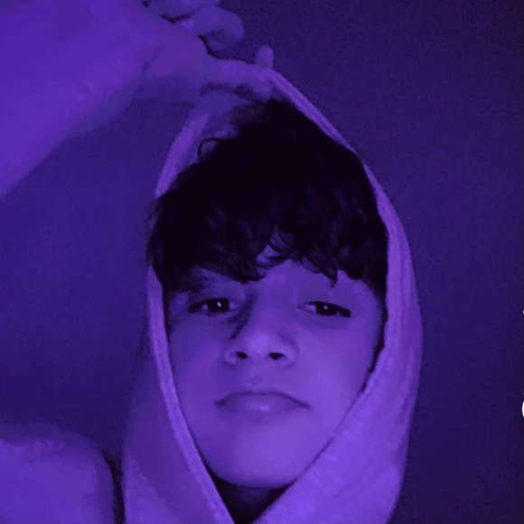 Meet your Posher, Carlos tinoco - Picture 1 of 1